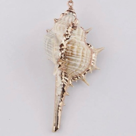 Spiny Murex~ Echinate Spiky Conch Shell Mermaid Beach Ocean Gold Dipped Necklace - Picture 10 of 16